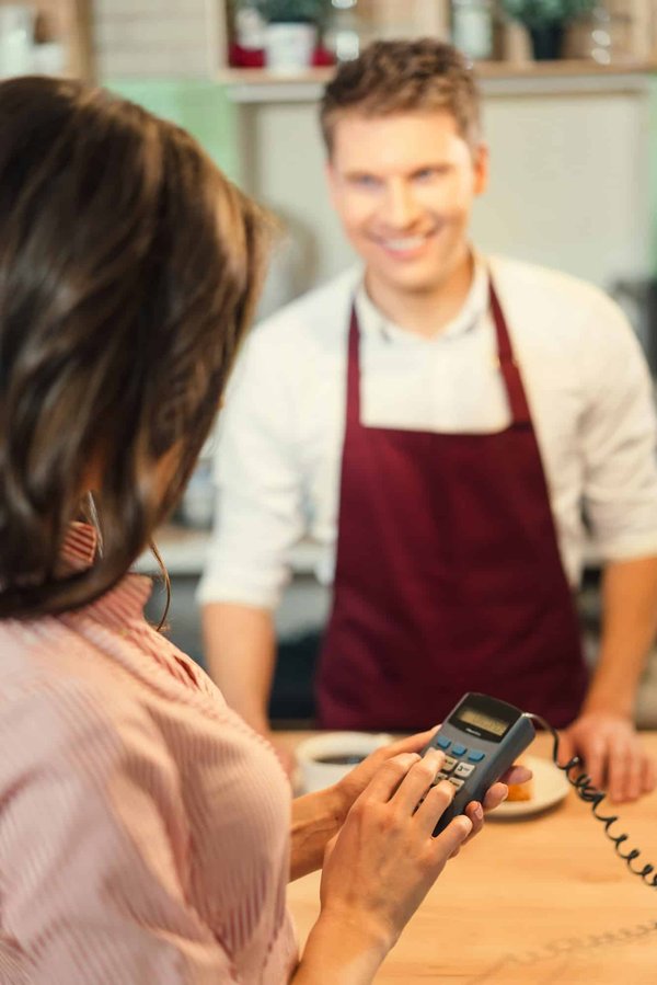 Quali sono le strategie per ridurre l'attrito nei processi di checkout in un'app di e-commerce di moda?